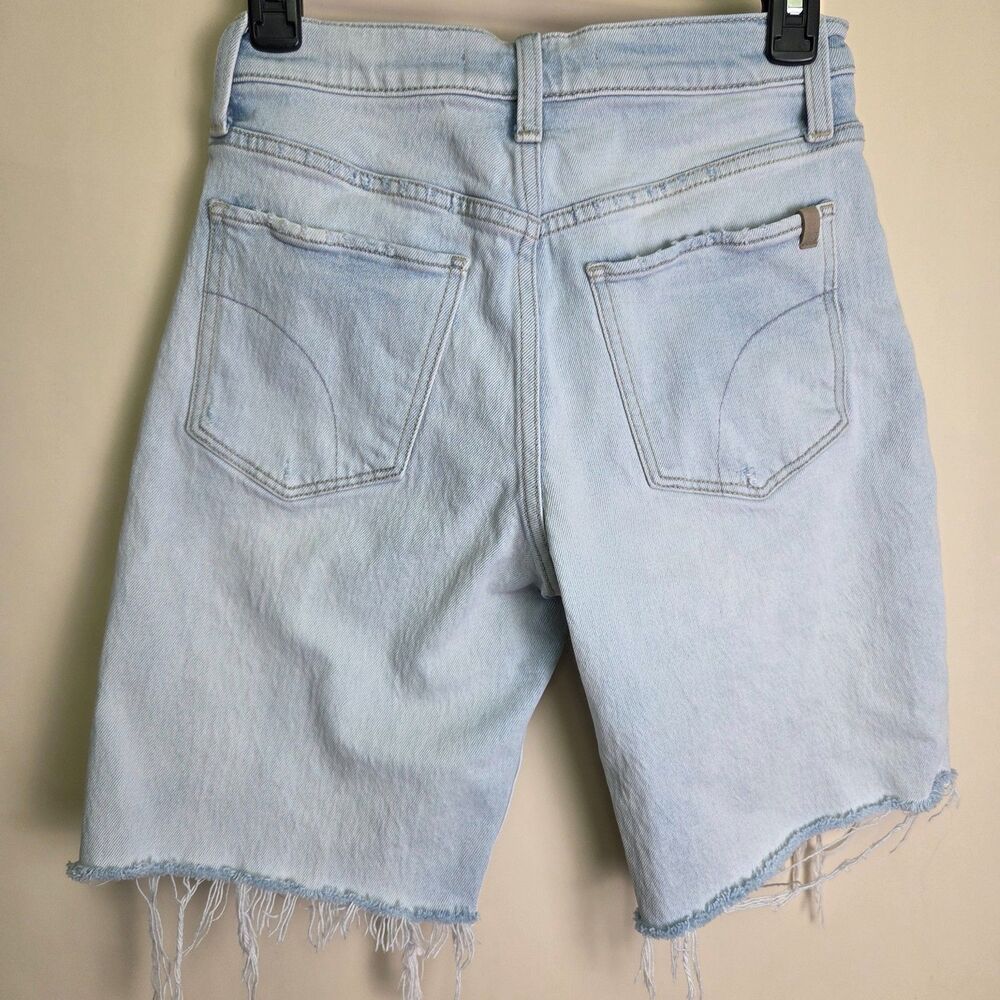 Joe’s Jeans The 90’s Bermuda Short Light Wash Distressed Raw Hem Size 25 - Picture 3 of 7